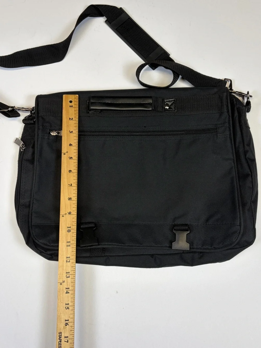 MASON MARS 11 BLACK NYLON MESSENGER LAPTOP ORGANIZER BAG